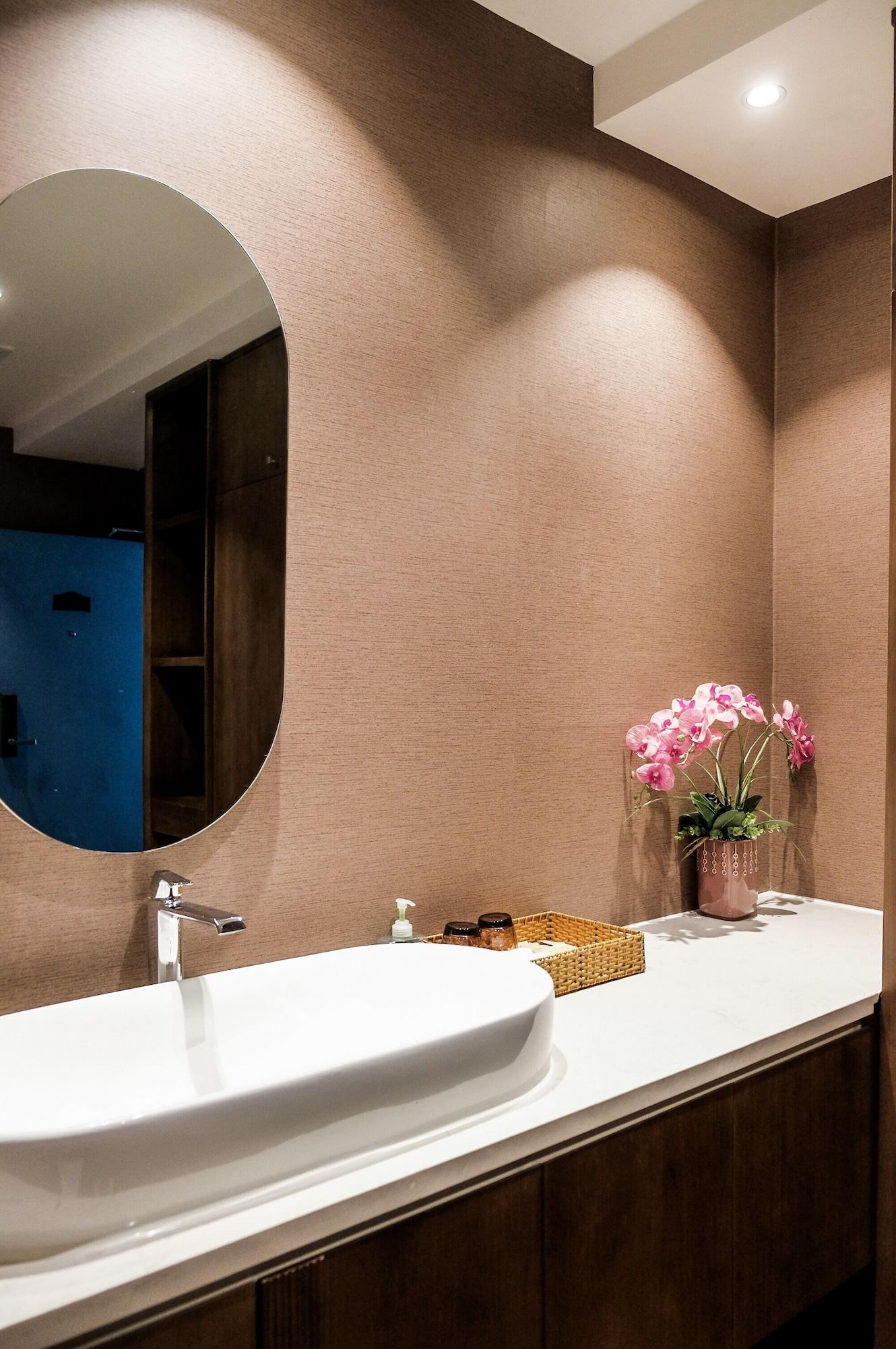 Signature Boutique Hotel Хошимин Экстерьер фото