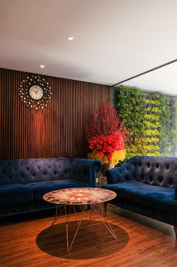 Signature Boutique Hotel Хошимин Экстерьер фото