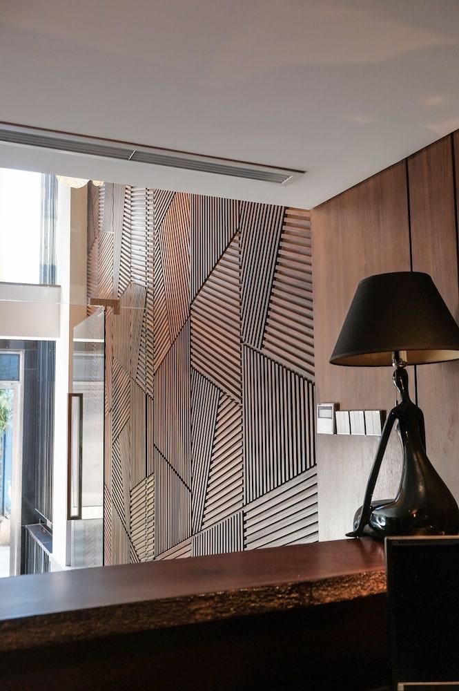 Signature Boutique Hotel Хошимин Экстерьер фото