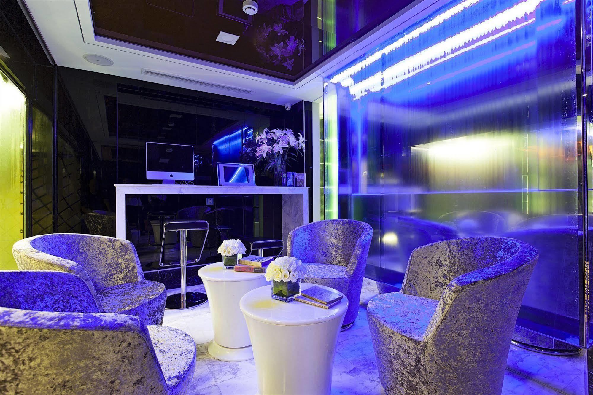 Signature Boutique Hotel Хошимин Экстерьер фото